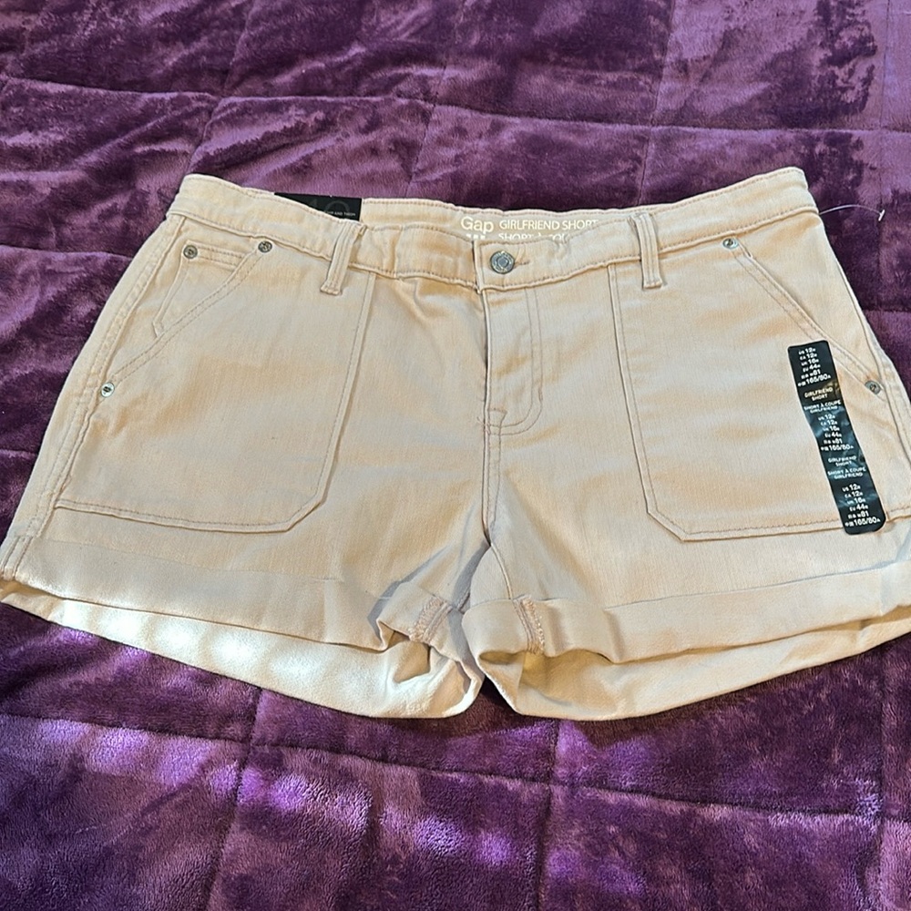 Shorts NWT